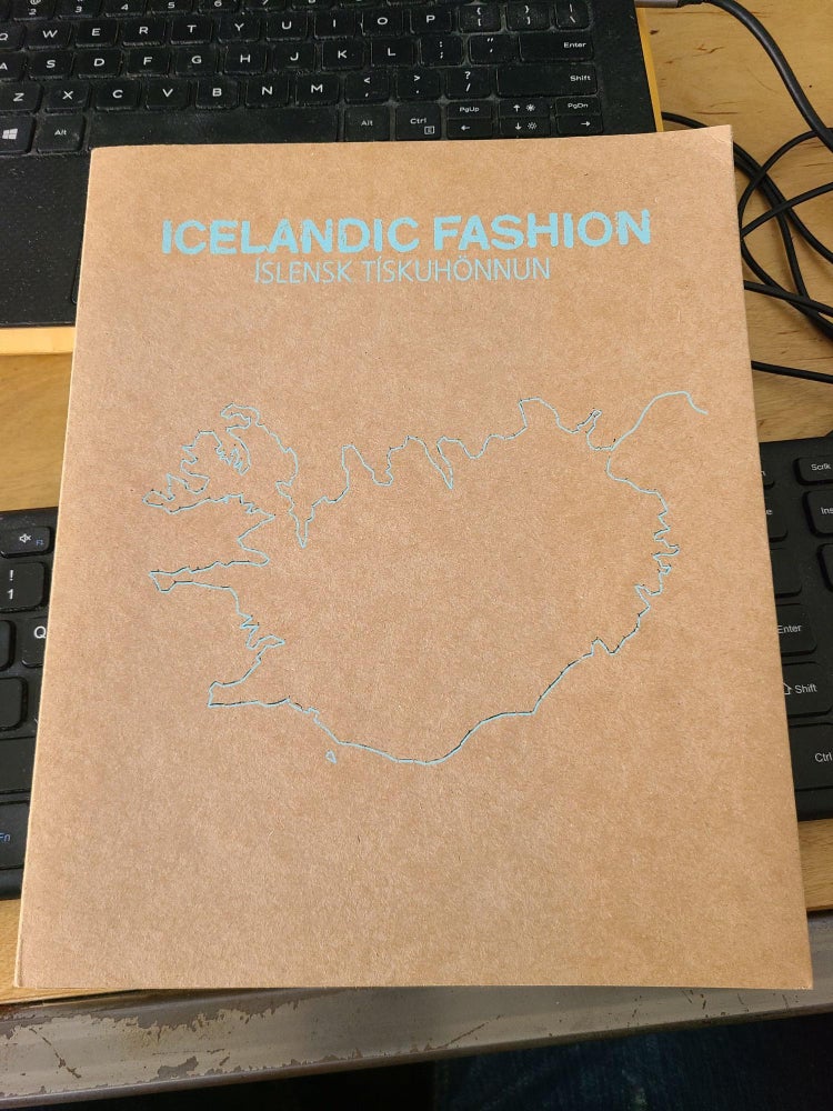 Item #12020 Icelandic Fashion (Islensk Tiskuhonnun)